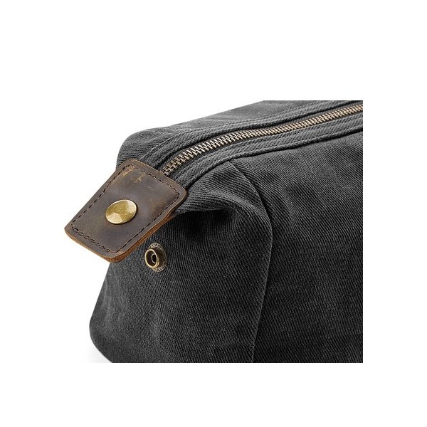 Trousse de toilette homme