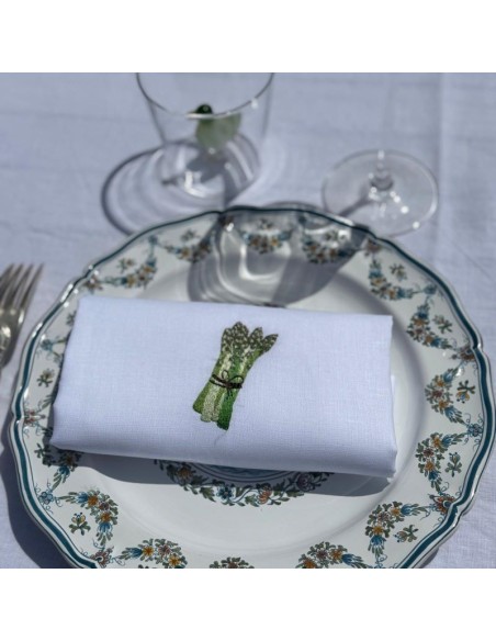 Serviette de table brodée asperges