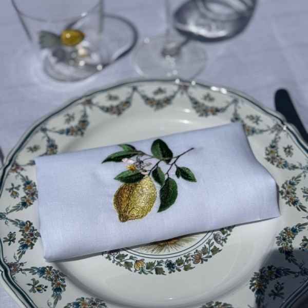 serviette de table brodée citron