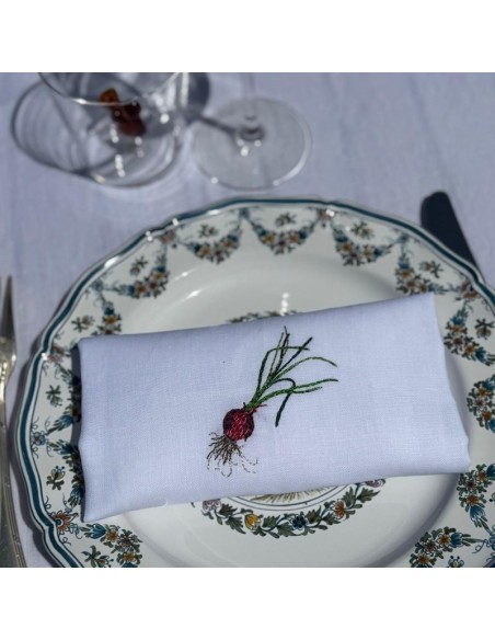 serviette de table brodée oignon