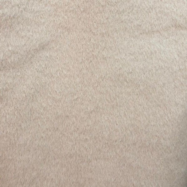 Manteau brodé