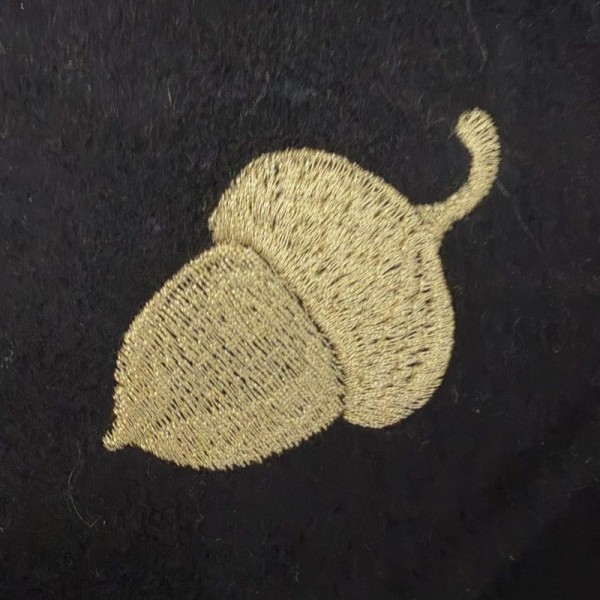 Manteau brodé