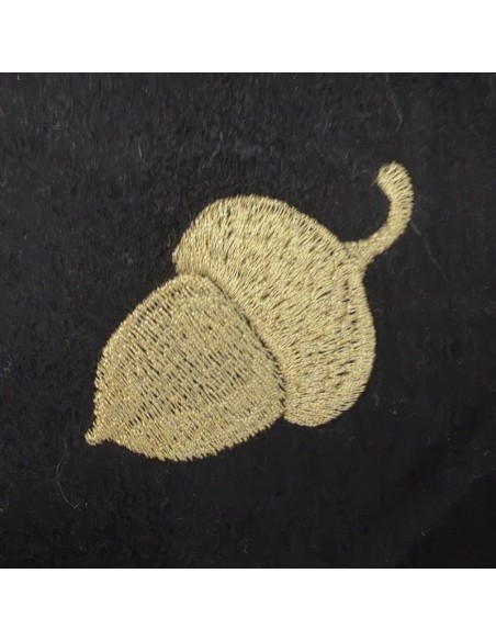 Manteau brodé